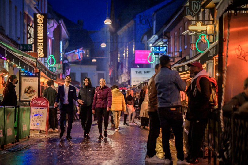 Rådmand Nuuradiin S. Hussein vil undersøge, hvad den sene åbningstid i Jomfru Ane Gade betyder for gæsternes tryghed <i>Arkivfoto: Martin Damgård</i>