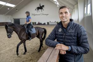 Hestekongen Helgstrand sælger stor aktiepost til kapitalfond: - Et marked med enormt potentiale