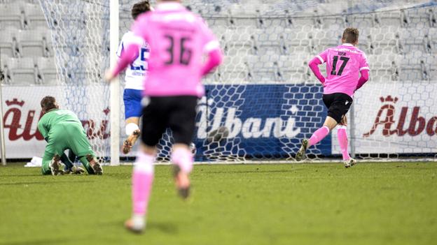Kasper Kusk har her scoret til 3-2 for AaB i Odense. Foto: Torben Hansen <i>Foto: Torben Hansen</i>