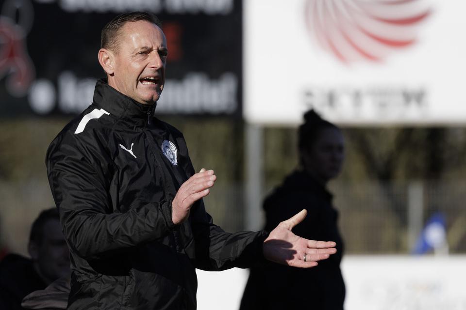 Peer Lisdorf har fået en god start som cheftræner i FC Thy-Thisted Q. <i>Arkivfoto: Henrik Bo</i>