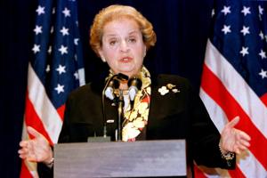 USA's første kvindelige udenrigsminister Madeleine Albright er død