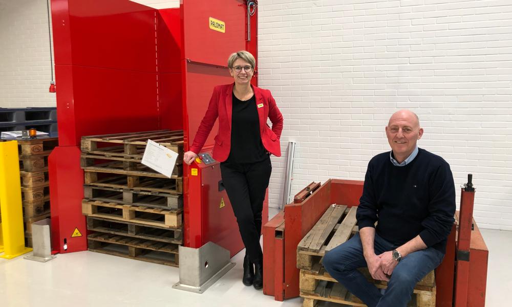 Udover robotter er BILA Group også kendt for sine automatiske pallestablere, PALOMAT. Udover robotter er BILA Group også kendt for sine automatiske pallestablere, PALOMAT.