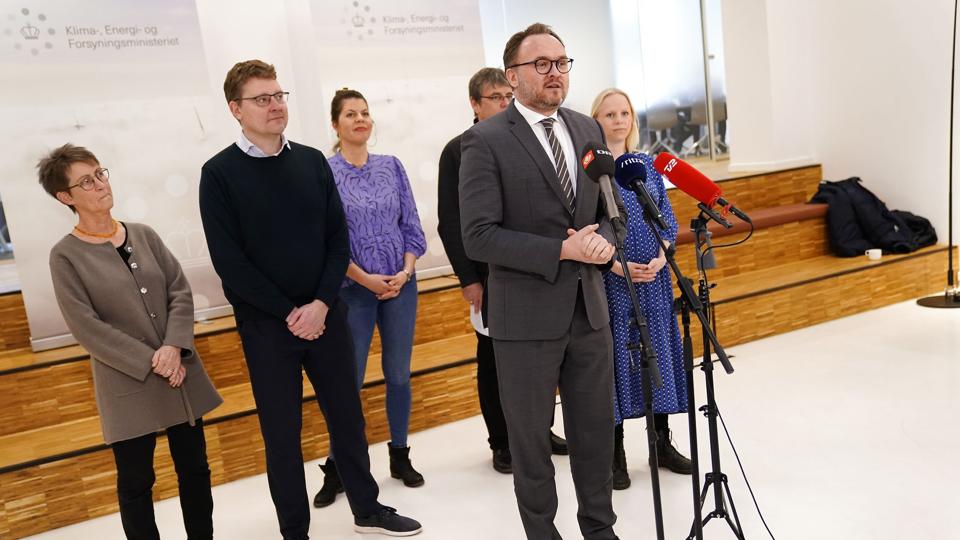 Klima-, energi- og forsyningsminister Dan Jørgensen (S) kunne onsdag igen præsentere en aftale om varmehjælp. <i>Liselotte Sabroe/Ritzau Scanpix</i>