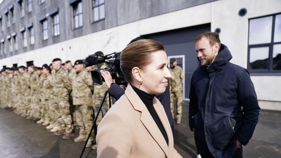 Statsminister Mette Frederiksen (S) anbefaler, at forsvarsforbeholdet bliver fjernet. <i>Mads Claus Rasmussen/Ritzau Scanpix</i>