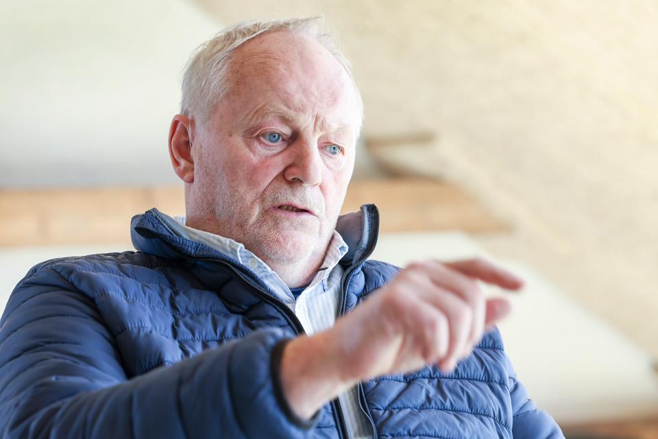 Jens Borup er selv ordblind og fik hjælp til at læse og har siden haft et liv som fiskeskipper, bestyrelsesformand og byrådspolitiker, hvor der er masser af læsestof. <i>Arkivfoto: Bente Poder</i>