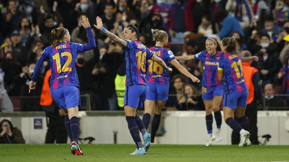 Barcelona vandt 5-2 over Real Madrid på et fyldt Camp Nou. <i>Albert Gea/Reuters</i>