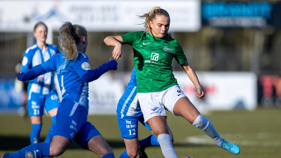 FC Thy-Thisted Q og Fortuna Hjørring mødtes fredag aften i Gjensidige Kvindeligaens slutspil. <i>Foto: Lars Pauli</i>