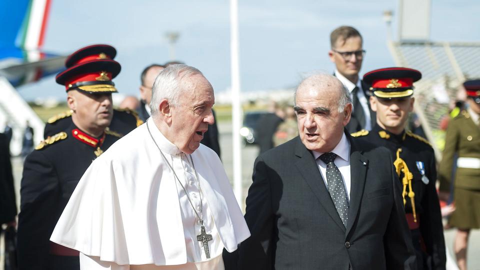 Pave Frans har lørdag indledt et besøg på to dage i Malta. <i>Rene Rossignaud/Ritzau Scanpix</i>