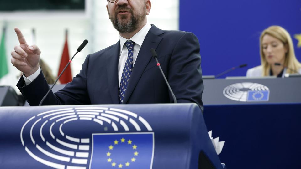 EU's præsident, Charles Michel, forventer, at det snart bliver nødvendigt at sanktionere russisk olie og gas. Han henviser til den brutalitet, som Rusland har vist i den ukrainske by Butja, hvor civile er blevet dræbt(Arkivfoto). <i>Jean-Francois Badias/Ritzau Scanpix</i>