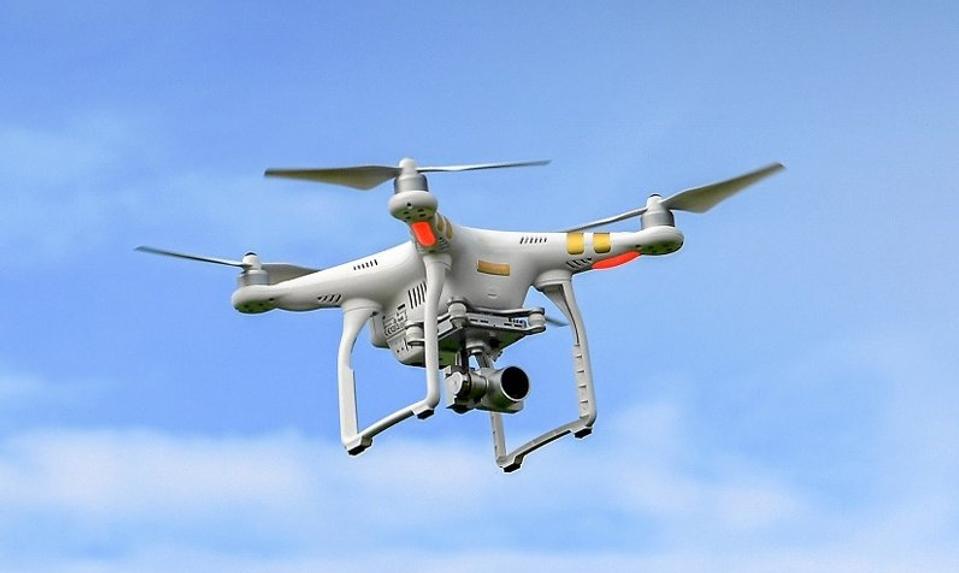 Mange kender ikke reglerne for, hvor og hvordan man må flyve med droner, ifølge politiet og Forsvaret. <i>Arkivfoto: Jesper Thomasen</i>