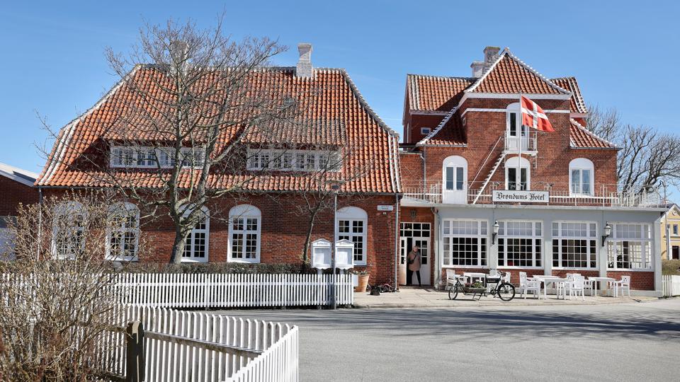 Brøndums Hotel i Skagen får ny direktør til juni, hvor Emil Hauge vender hjem til Skagen og det berømte hotel. <i>Foto: Bente Poder</i>