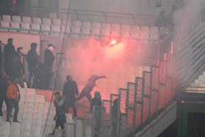 Græsk regering vil have Uefa til at forbyde Marseille-fans