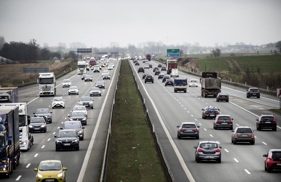 Ifølge en nordjysk kørelærer er det ikke udelukkende positivt, at hastigheden på motorvejene er blevet lavere. <i>Foto: Tim Kildeborg Jensen/Ritzau Scanpix</i>