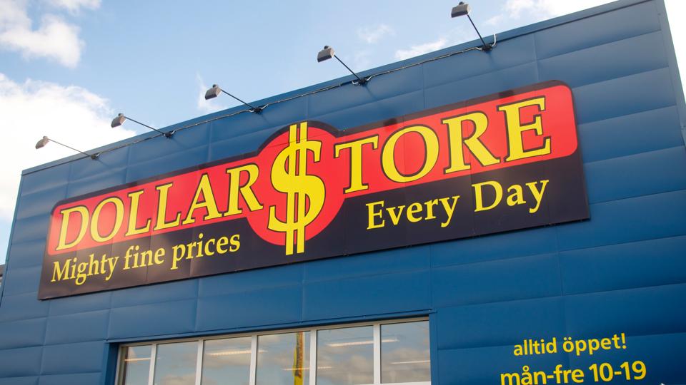 Den svenske gigant - DollarStore - ventes snart at åbne de første danske butikker. Formentlig under navnet BIGDollar. Brønderslev og Hjørring er blandt de første danske lokaliteter, kæden kaster sig over. <i>DollarStore</i>