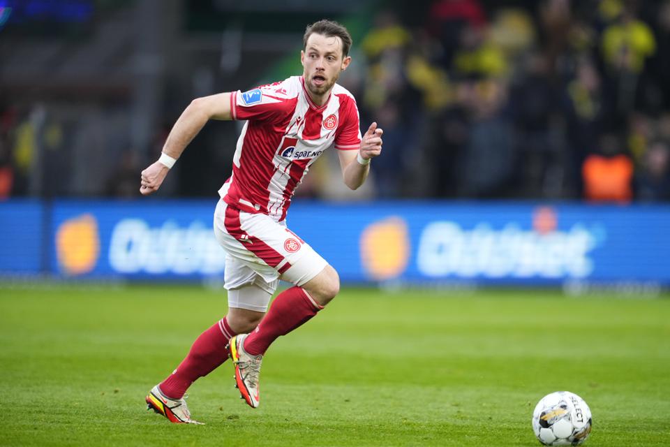 AaB's matchvinder mod Brøndby IF spillede ikke nogen stor skærtorsdagskamp i en kamp, hvor AaB's offensive profiler ikke fik meget at arbejde med. <i>Foto: Claus Bech/Ritzau Scanpix</i>