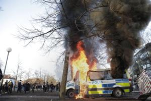 Paludan-demo i Landskrona rykkes af frygt for nye optøjer