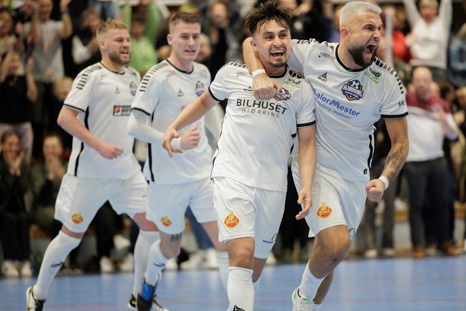Hjørring Futsal Klub er klar til fredagens sæsonpremiere ude mod Lystrup, som man i sidste sæson besejrede i DM-semifinalen. <i>Arkivfoto: Henrik Bo</i>