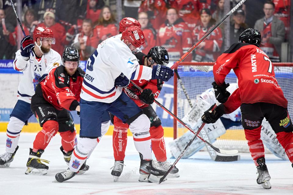Aalborg Pirates var i hopla de sidste 50 minutter af 3. DM-finale mod Rungsted Seier Capital <i>Foto: Henrik Bo</i>