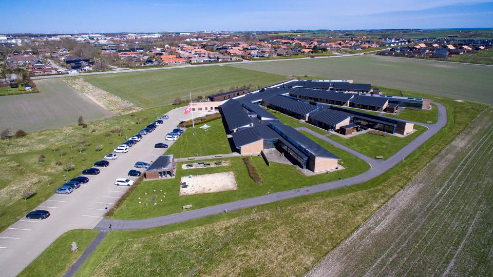 Byggeriet af Vibedal er det, der har været muligt på det grønne areal mellem Fårtoftvej og Limfjorden i Thisteds østby. i hvert fald i følge et høringssvar fra Grundejerforeningen rolighed, som på vegne af sine 284 medlemmer tager afstand fra planer om at opføre et nyt plejecenter nord for Vibedal og fra en principbeslutning om at opføre en ny handicapinstitution i områdets nordvestlige del. <i>Foto: Bo Lehm</i>
