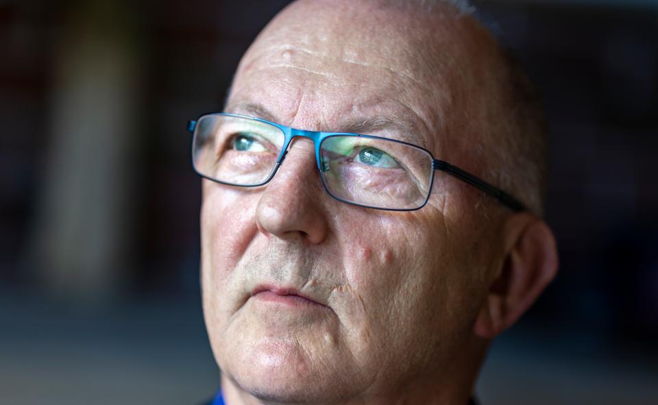 "50 år for mors forsvinden", stod skrevet 26.april i Mads Thomsens kalender. Årsdagen har fået den nu 64-årige nordjyde til at reflektere over de voldsomme begivenheder i ungdomsårene. <i>Foto: Martél Andersen</i>