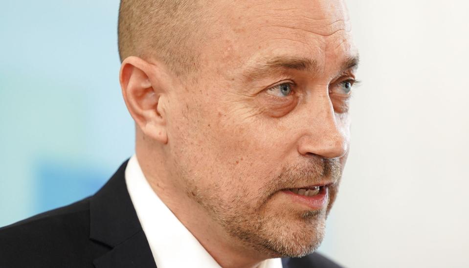 - Det er helt uacceptabelt, siger sundhedsminister Magnus Heunicke (S), efter at en ekstern analyse i Region Midtjylland viser, at patienter kan have fået foretaget en amputation, selv om det kunne være undgået. Ministeren vil derfor have en redegørelse af sagen hurtigst muligt. (Arkivfoto). <i>Liselotte Sabroe/Ritzau Scanpix</i>