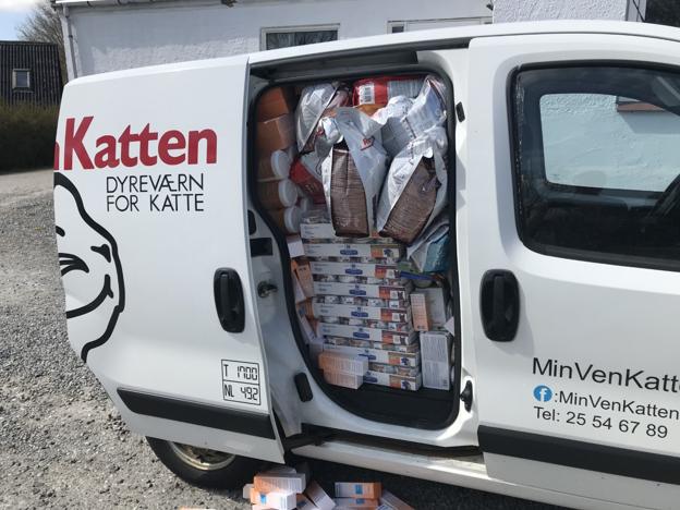 Bilen var godt læsset, før Anita satte kursen mod Ukraine. <i>Privatfoto</i>