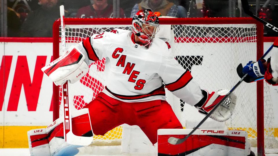 Frederik Andersen er fortsat ikke klar til kampene i NHL, som nu er gået i gang med slutspillet. (Arkivfoto). <i>Ron Chenoy/Ritzau Scanpix</i>