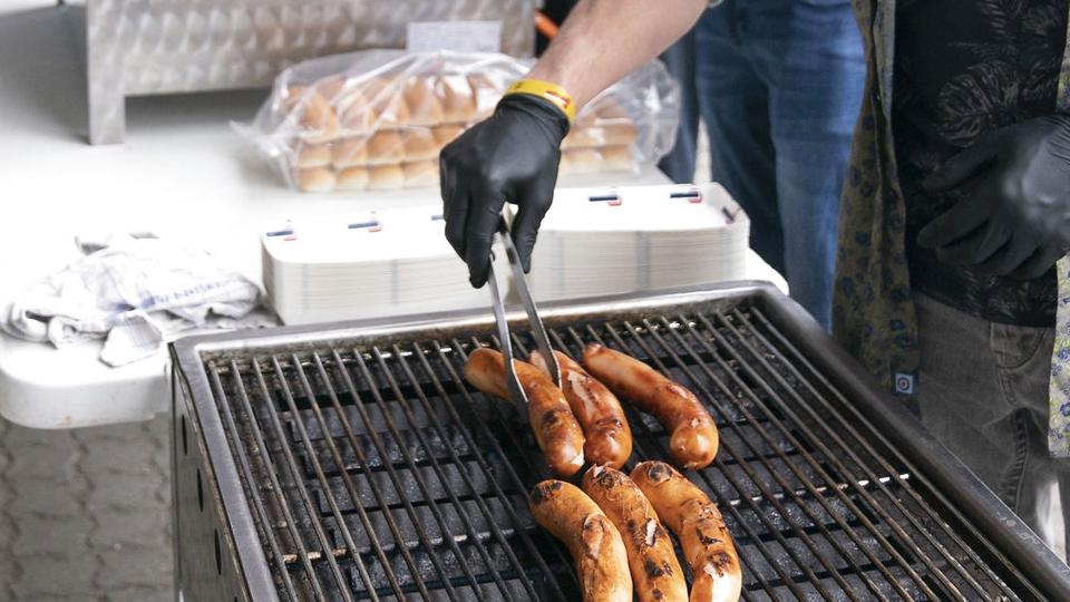 Der er fundet salmonella i et parti Kryddergriller-pølser. Delika Food Group, der producerer pølserne, tilbagekalder dem derfor. (Arkivfoto). <i>Claus Fisker/Ritzau Scanpix</i>