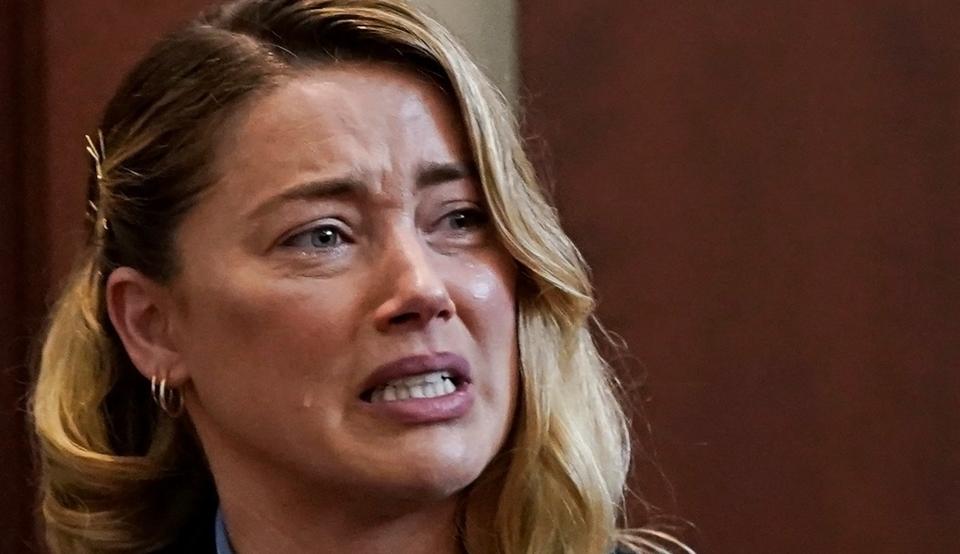 Skuespiller Amber Heard har onsdag vidnet for første gang i retssag mod sin eksmand Johnny Depp. <i>Elizabeth Frantz/Reuters</i>