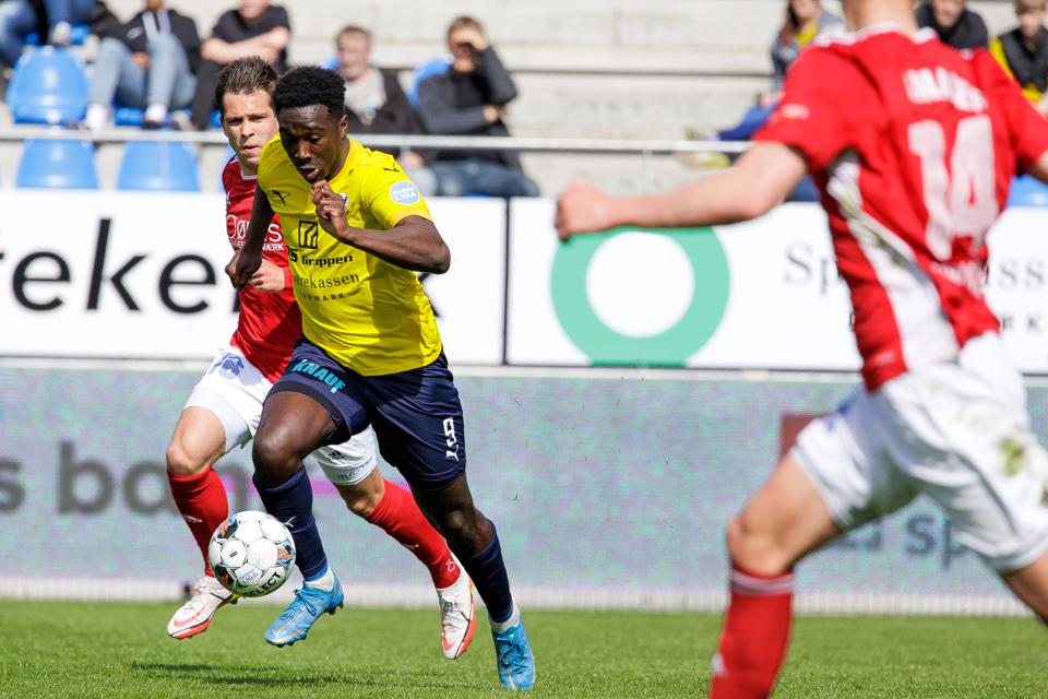 Justin Shaibu udlignede til 4-4 for Hobro, der ellers var bagud med tre mål med 20 minutter tilbage af kampen mod HB Køge. <i>Arkivfoto: Bo Lehm</i>