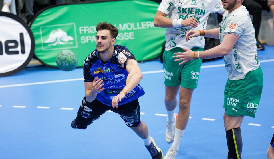 Mors-Thy Håndbold mødte søndag aften Skjern Håndbold i HTH Herreligaens slutspil. Mads Hoxer Hangaard Thisted 8. maj 2022 <i>Foto: Bo Lehm</i>