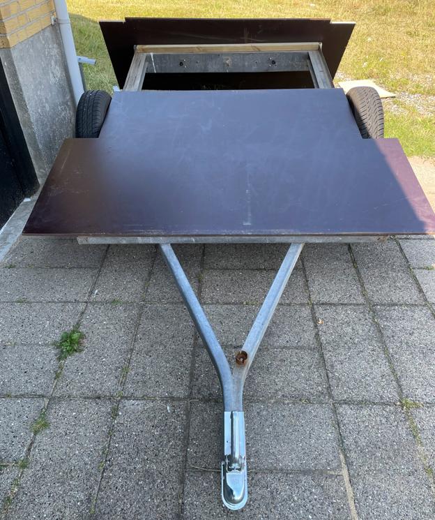En ny trailerplade - så er husets gulvet på plads <i>Privatfoto</i>