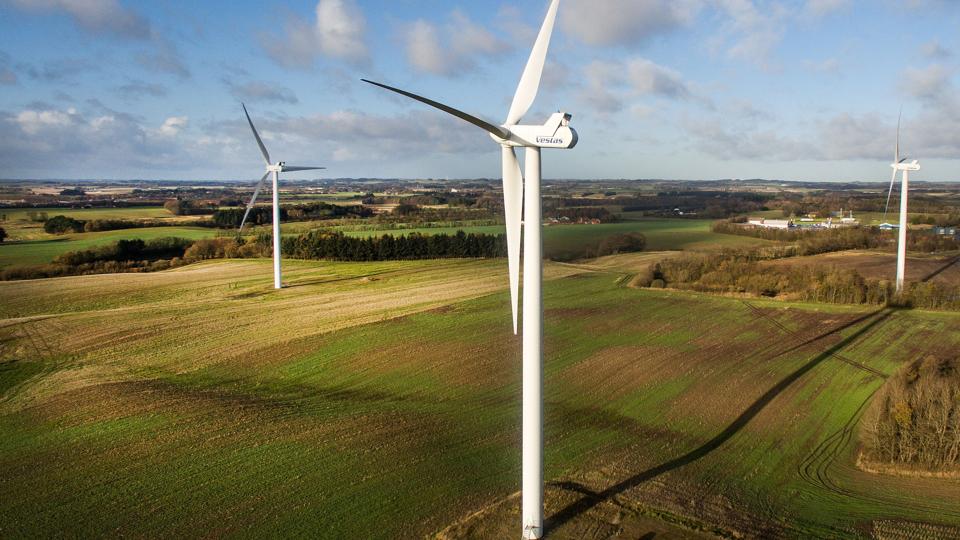 Frederikshavn Kommune har senest sagt nej til nye vindmøller på Kragelund syd for Sæby, der ville kunne forsyne godt 10.000 husstande med grønt el.Foto: Peter Broen
