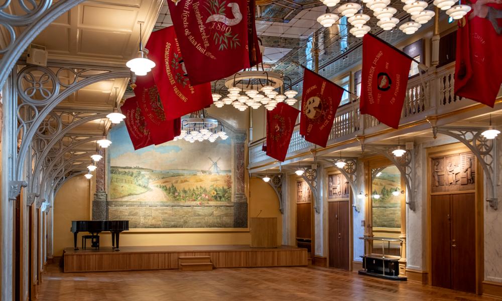 Arbejdermuseets smukke festsal er nænsomt restaureret