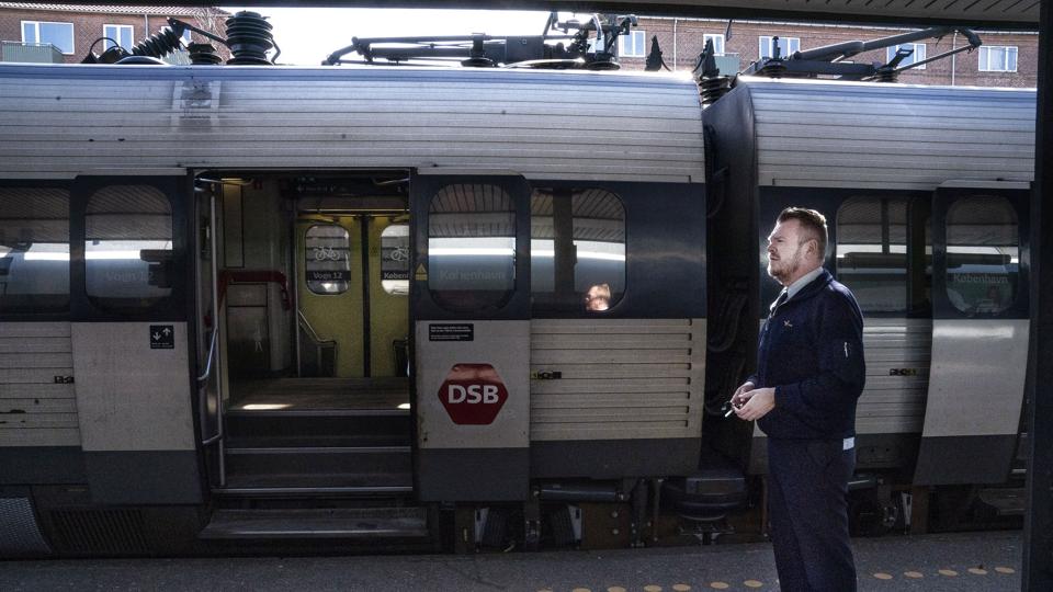 Fremadrettet er det et krav at bestille en pladsbillet til sin cykel på DSB's fjern- og regionaltog. <i>Liselotte Sabroe/Ritzau Scanpix</i>