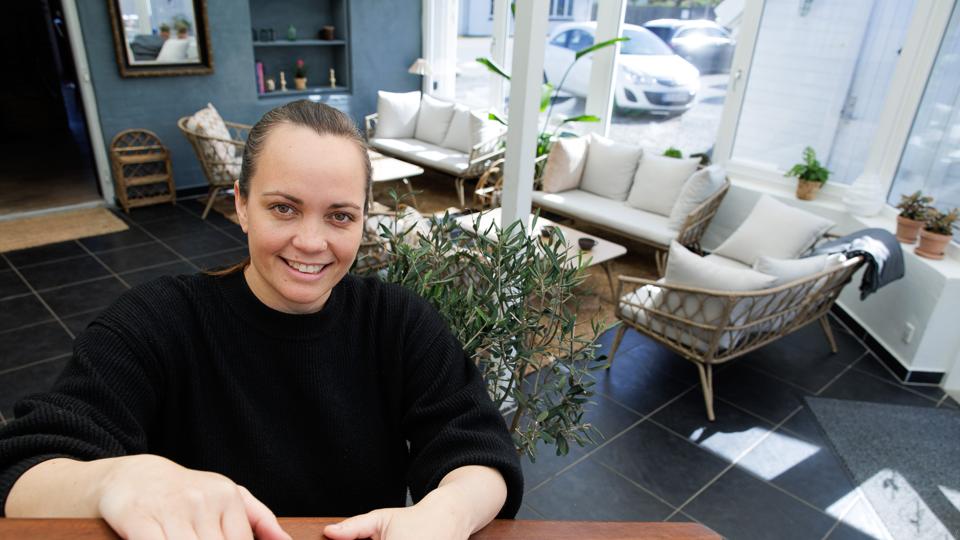Juliette Bistro & Vinbar, drevet af Juliette Itchner, slog dørene op i surferbyen i april 2022 - og trods søsterrestauranten i Aarhus er gået konkurs, fortsætter driften i det nordjyske ufortrødent <i>Foto: Bo Lehm</i>