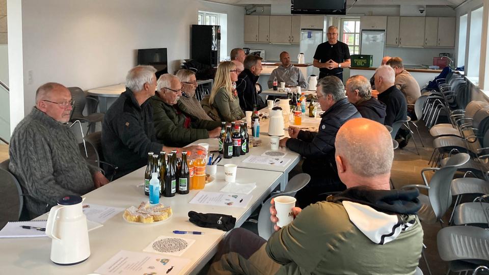 Det var med beklagelse i stemmen, at formand for Læsø Fritidsfiskerforening, Teddy Jespersen, måtte konstatere, at foreningen går i opløsning fra årsskiftet efter en ekstraordinær generalforsamling, hvor der ikke var nogle, der var interesserede i at overtage formandsposten. <i>Foto: Jacob Nymann Jensen</i>