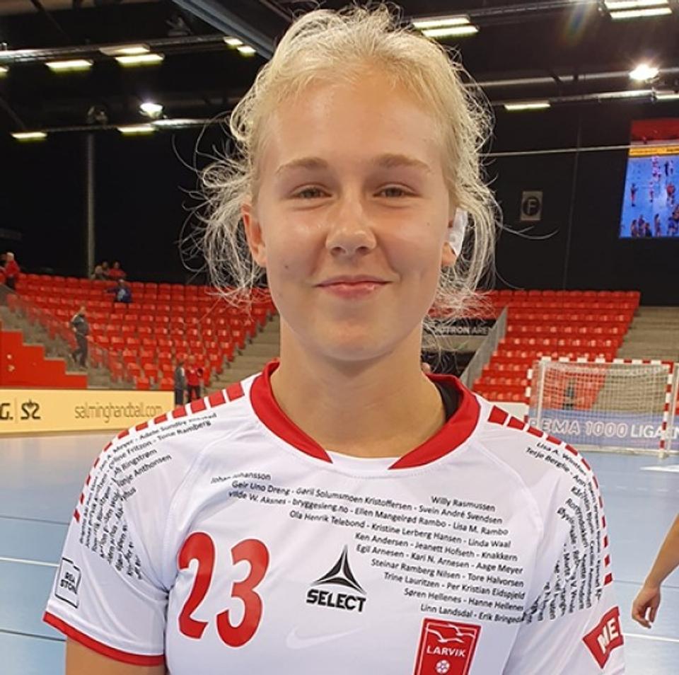 Martine Tveter er ny playmaker i EH Aalborg. <i>www.handball-base.com</i>