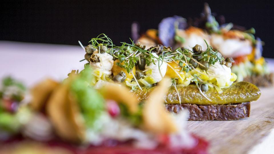 Mortens Kros smørrebrød er af smørrebrødsekspert kåret som Nordjyllands bedste. <i>Foto: Henrik Bo</i>