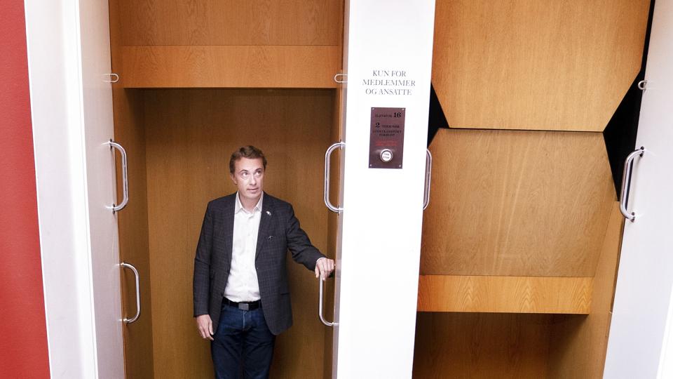 Dansk Folkepartis formand, Morten Messerschmidt, har onsdag meddelt, at partiet ikke vil ophæve Claus Hjort Frederiksens (V) immunitet. <i>Liselotte Sabroe/Ritzau Scanpix</i>