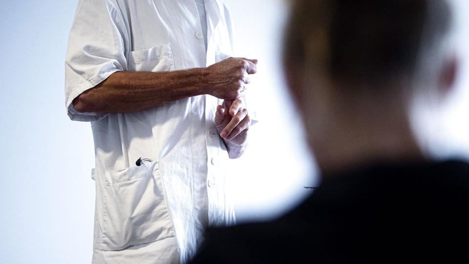 Ukrainere med opholdstilladelse kan hente lægehjælp hos praktiserende læger, der fordeler flygtningene mellem sig. (Arkivfoto). <i>Ida Guldbæk Arentsen/Ritzau Scanpix</i>
