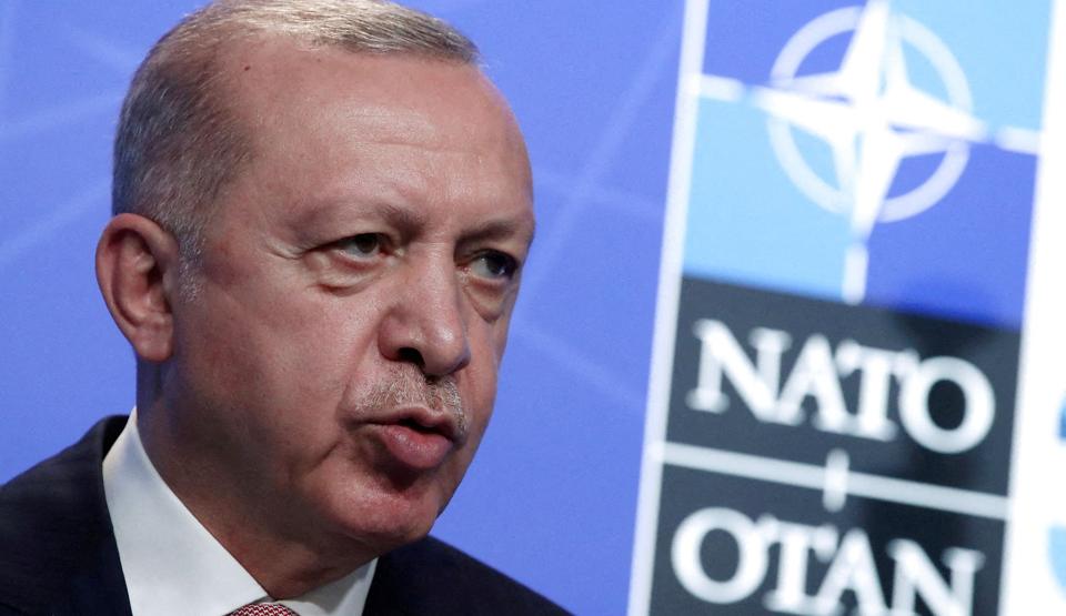 Ifølge Tyrkiet og præsident Erdogan har Sverige og Finland nægtet at udlevere personer, der er tilknyttet grupper, som Tyrkiet betegner som terrororganisationer. (Arkivfoto). <i>Yves Herman/Reuters</i>