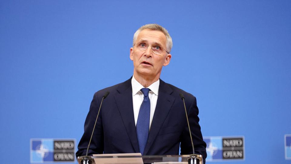 Natos generalsekretær, Jens Stoltenberg, besøger Danmark torsdag. Her ses Stoltenberg under et pressemøde i Natos hovedkvarter i Bruxelles 7. april 2022. (Arkivfoto). <i>Francois Walschaerts/Ritzau Scanpix</i>