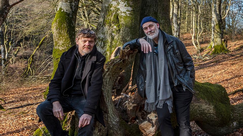 Kunstnerne Nils Sloth og Niels Fabæk, der står bag magasinet Blixa Artzine, der består af bidrag fra professionelle og upcoming kunstnere, digtere m.v., er på ingen måde nye på den lokale eller danske kunstscene, men de betegner en nylig udstillingsoplevelse i Kunsthal Nord som en bizar proces, men en kunstnerisk succes. <i>Foto: Niels Fabaek</i>