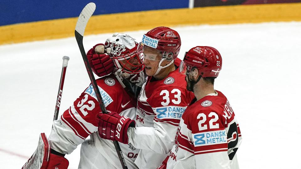 Mens Julian Jakobsen (33) og Danmark skal spille to kampe inden for 20 timer, har Slovakiet to fridage inden den afgørende gruppekamp tirsdag. <i>Foto: Martin Meissner/Ritzau Scanpix</i>