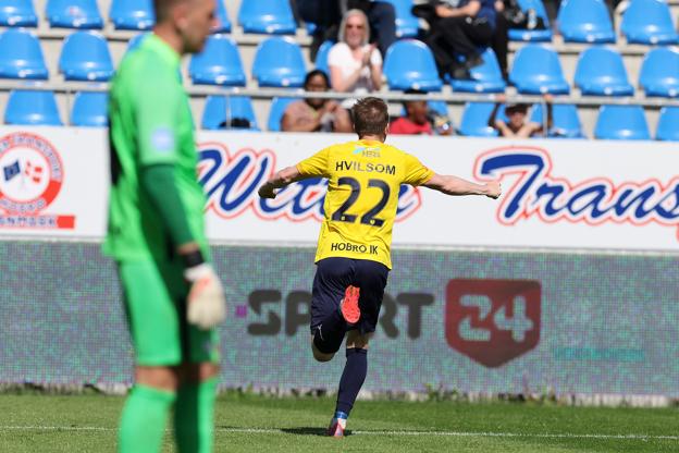 Mads Hvilsom jublede for første gang siden 5. marts 2021 over egen scoring i søndagens opgør mod Esbjerg. <i>Foto: Bente Poder</i>