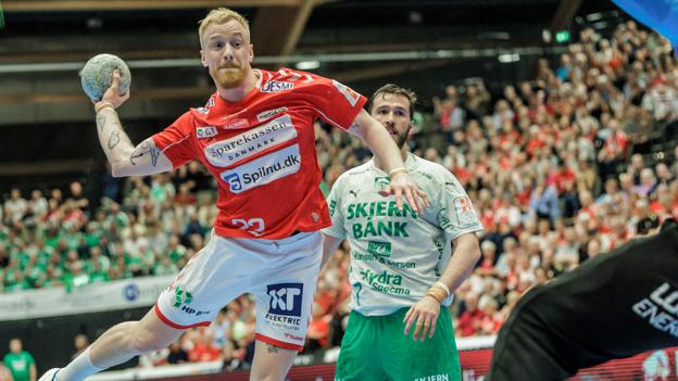 René Antonsen kæmpede hårdt for sagen på stregen og scorede to gange mod Skjern. <i>Foto: Martin Damgård</i>