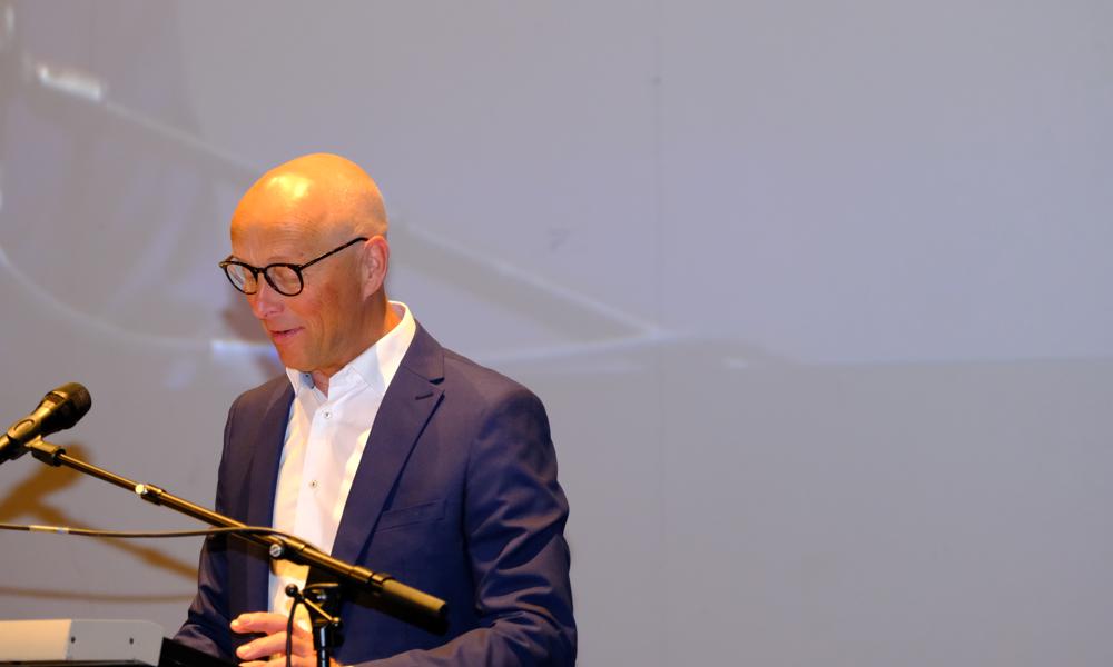 DTLs næstformand, Jens H. Petersen, på talerstolen på Comwell i Kolding. DTLs næstformand, Jens H. Petersen, på talerstolen på Comwell i Kolding.