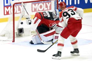 Danmark tæver verdensmestrene i historisk ishockeytriumf