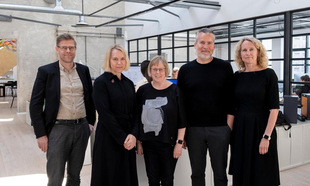 Den nye direktion hos C.F. Møller maj 2022: Klaus Toustrup, Vendela Martinac, Birgit Møller, Franz Ødum og Lone Bendorff. Den nye direktion hos C.F. Møller maj 2022: Klaus Toustrup, Vendela Martinac, Birgit Møller, Franz Ødum og Lone Bendorff.